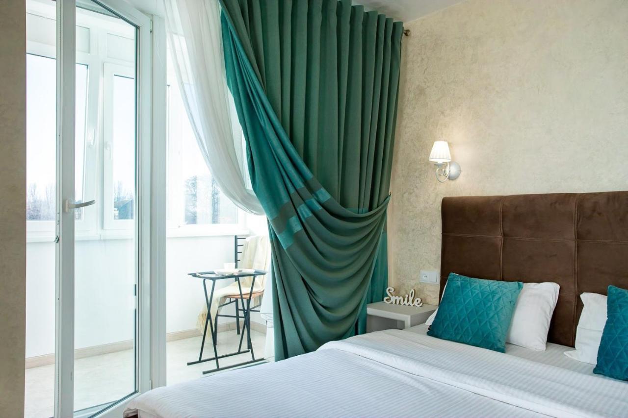 Студия Luxury В Центре Mykolajiv Exteriör bild